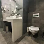 阿特里尔酒店 3*